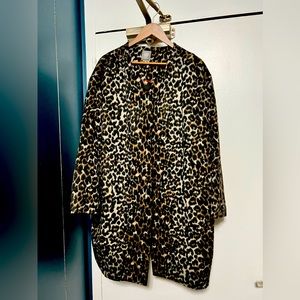 Vince camuto 3/4 length Animsl Print jacket/overcoat